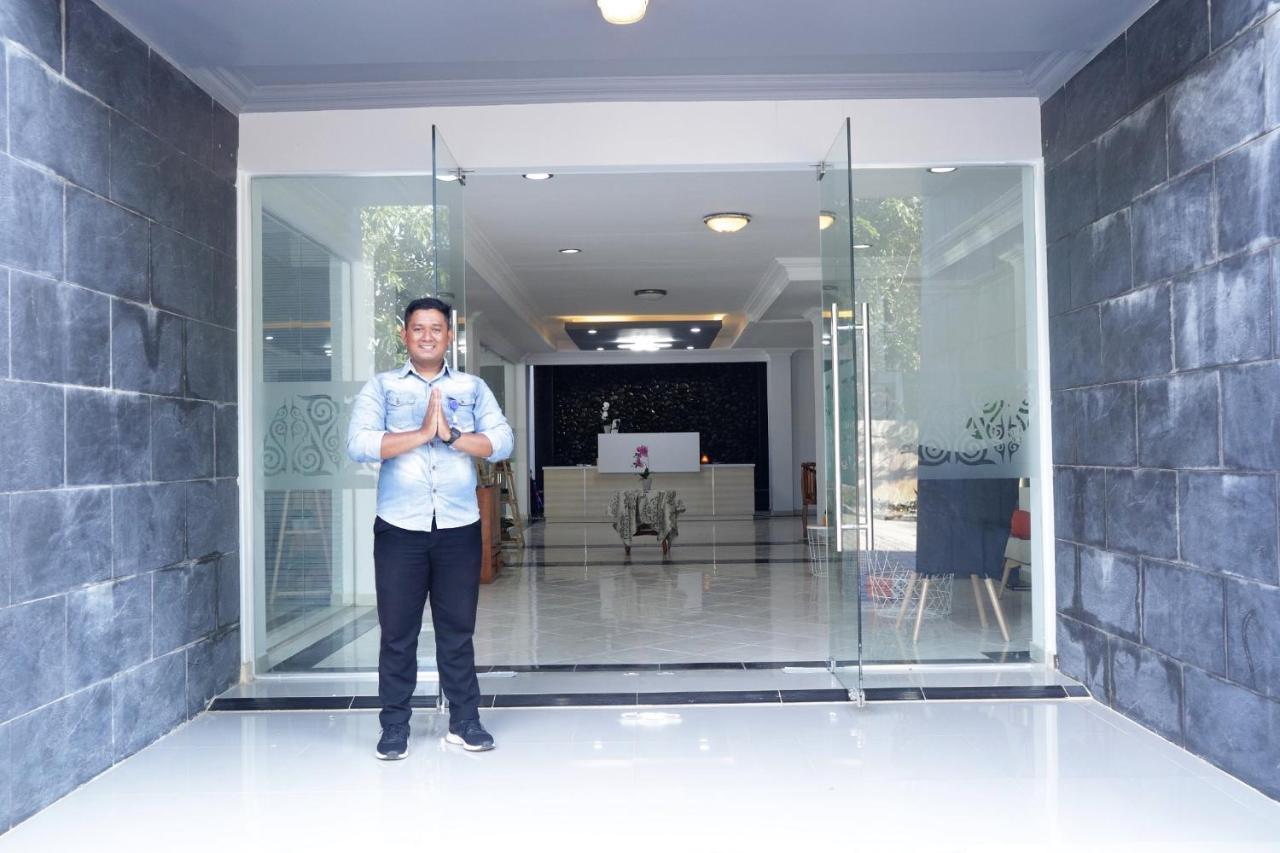 Plum Hotel Lading Banda Aceh Exteriör bild